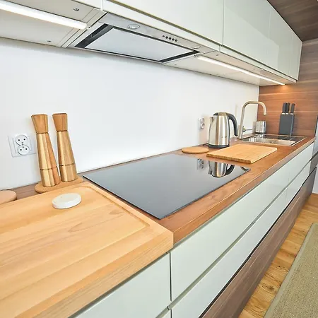 Grand - Bastion Walowa غدانسك