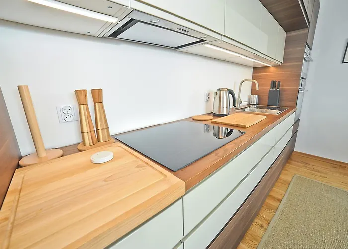 Grand - Bastion Walowa Gdańsk